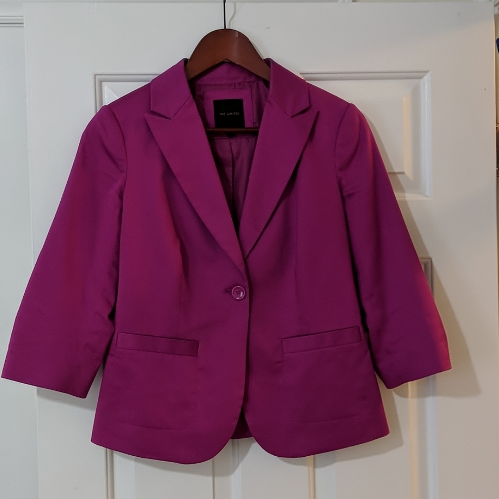 EUC Cute Limited Jacket + free matching tank!!
